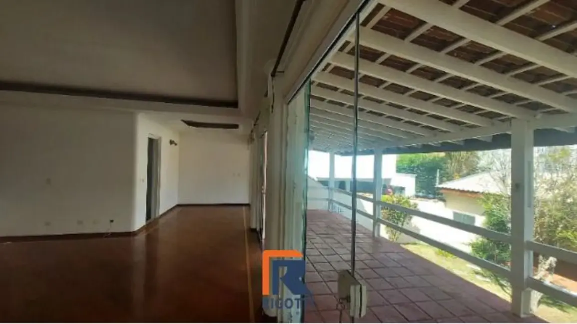 Casa com 3 quartos à venda, 374m2 em Sao Jose Dos Campos - SP - imagem 2 Foto 2 de Casa com 3 quartos à venda, 374m2 em Sao Jose Dos Campos - SP