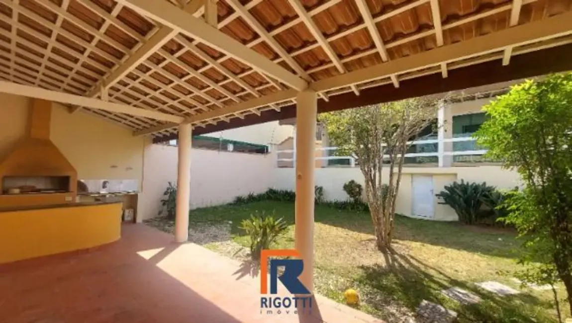 Casa com 3 quartos à venda, 374m2 em Sao Jose Dos Campos - SP - imagem 4 Foto 4 de Casa com 3 quartos à venda, 374m2 em Sao Jose Dos Campos - SP