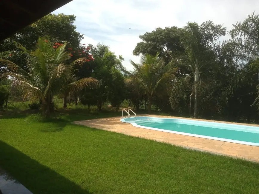 Foto 1 de Chácara com 3 quartos à venda, 240m2 em Tiete, SP