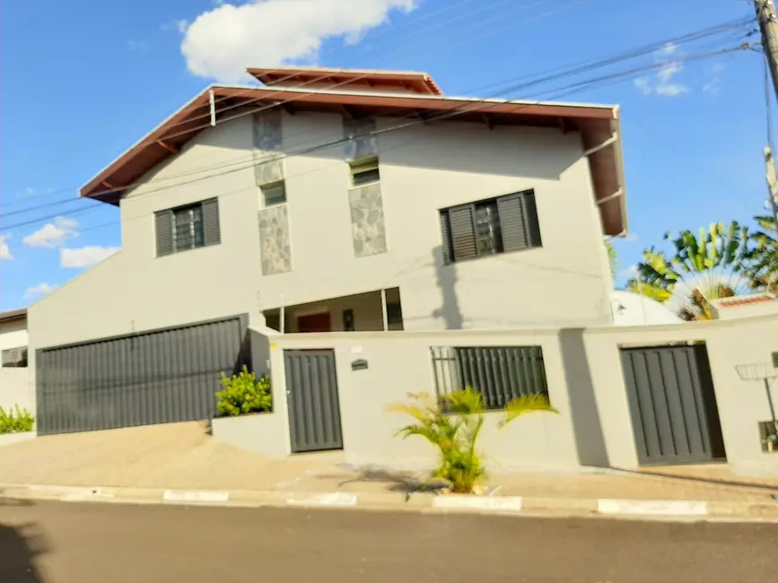 Foto 1 de Casa com 3 quartos à venda, 247m2 em Cerquilho - SP