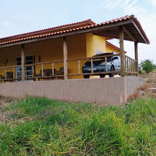 Foto 1 de Chácara com 3 quartos à venda, 250m2 em Cerquilho - SP