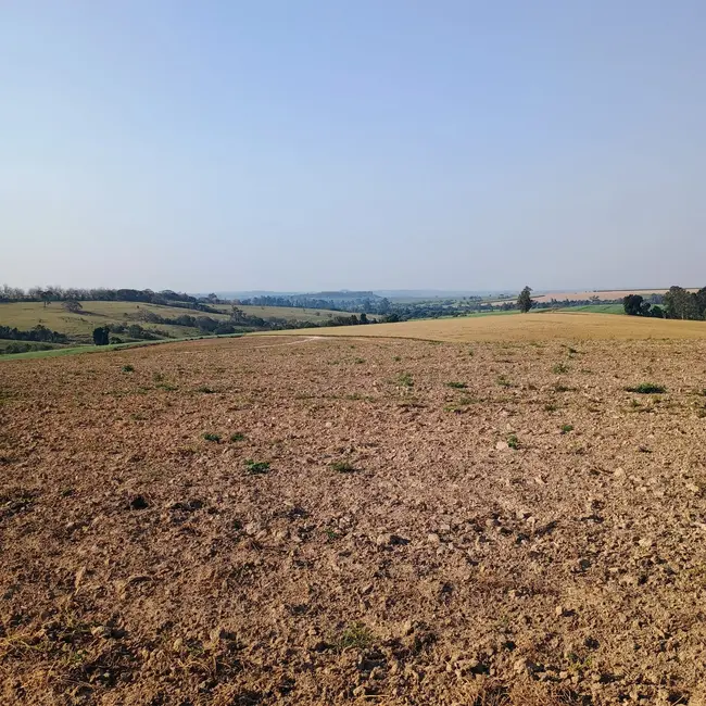 Foto 5 de Terreno / Lote à venda em Tiete - SP