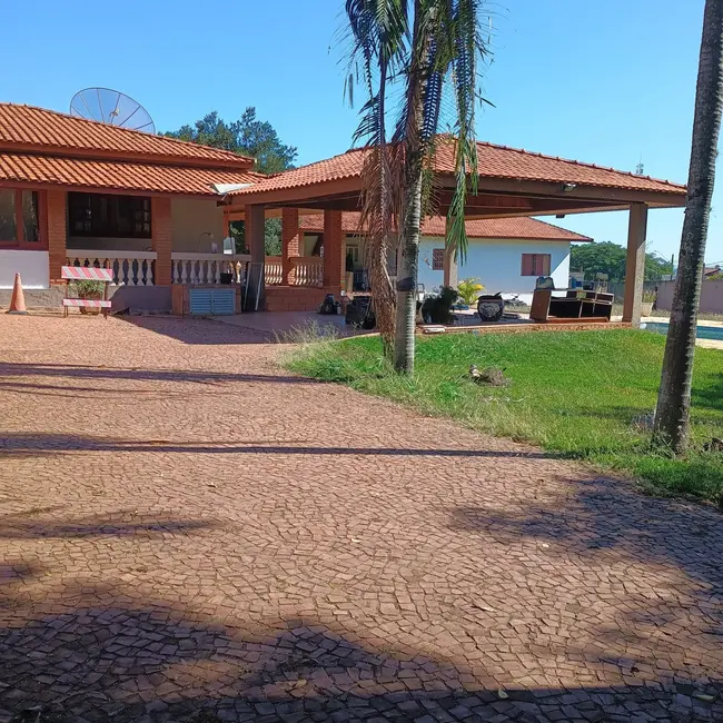 Foto 1 de Chácara com 3 quartos à venda em Cerquilho - SP