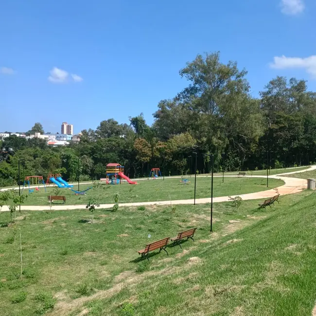 Foto 4 de Terreno / Lote à venda, 200m2 em Cerquilho - SP