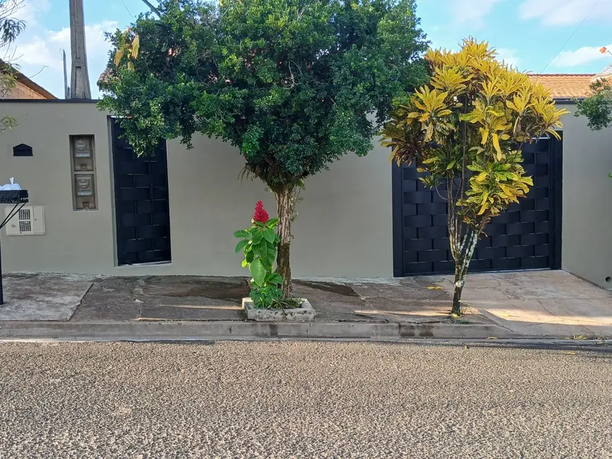 Casa com 2 quartos à venda, 142m2 em Boituva - SP - imagem 1 Foto 1 de Casa com 2 quartos à venda, 142m2 em Boituva - SP
