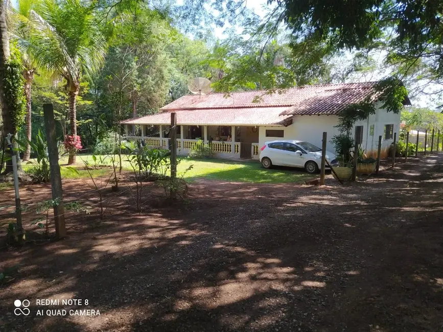Foto 1 de Chácara com 3 quartos à venda, 270m2 em Tiete, SP
