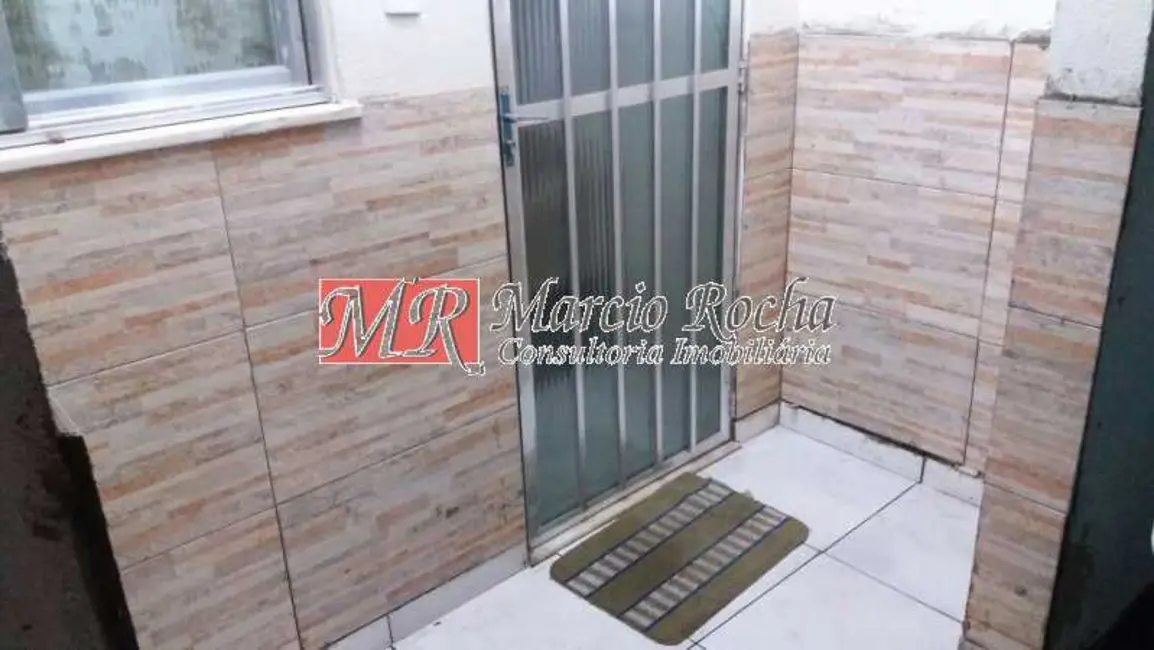 Foto 3 de Casa de Condomínio com 2 quartos à venda, 60m2 em Rio De Janeiro - RJ