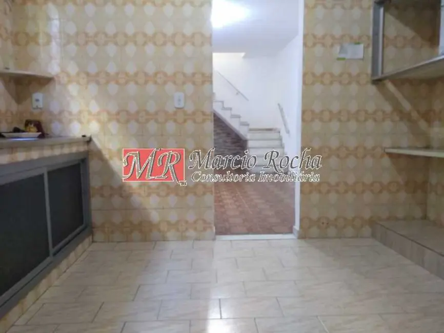 Foto 5 de Casa de Vila com 2 quartos à venda, 105m2 em Rio De Janeiro - RJ