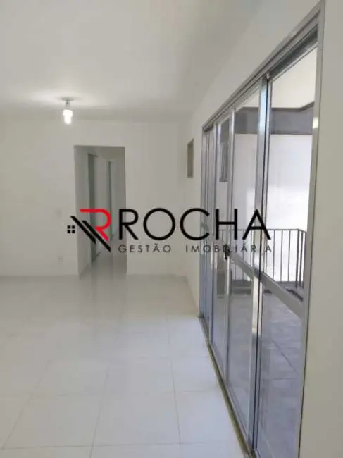 Foto 3 de Apartamento com 2 quartos à venda em Rio De Janeiro - RJ