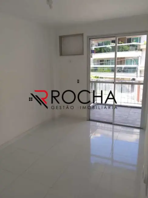 Foto 2 de Apartamento com 2 quartos à venda em Rio De Janeiro - RJ