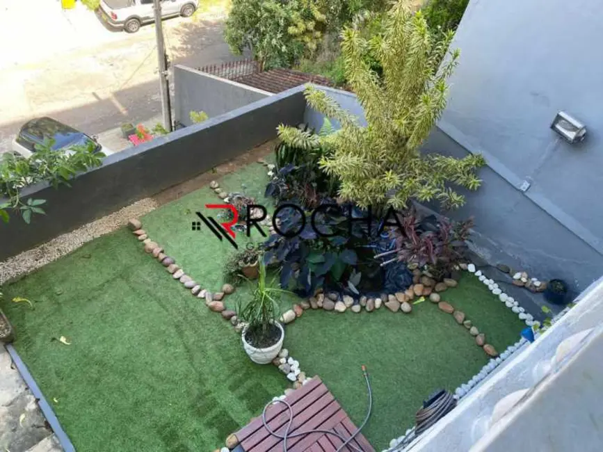 Foto 1 de Casa de Condomínio com 4 quartos à venda em Rio De Janeiro - RJ