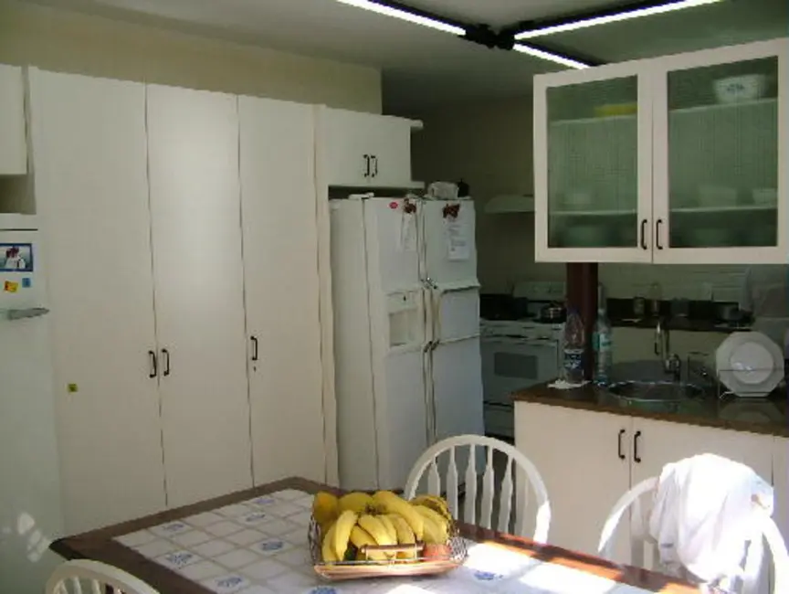 Casa com 5 quartos para alugar, 780m2 em Rio De Janeiro - RJ - imagem 6 Foto 6 de Casa com 5 quartos para alugar, 780m2 em Rio De Janeiro - RJ