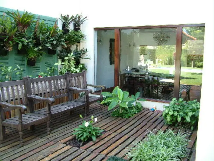 Casa com 5 quartos para alugar, 780m2 em Rio De Janeiro - RJ - imagem 2 Foto 2 de Casa com 5 quartos para alugar, 780m2 em Rio De Janeiro - RJ