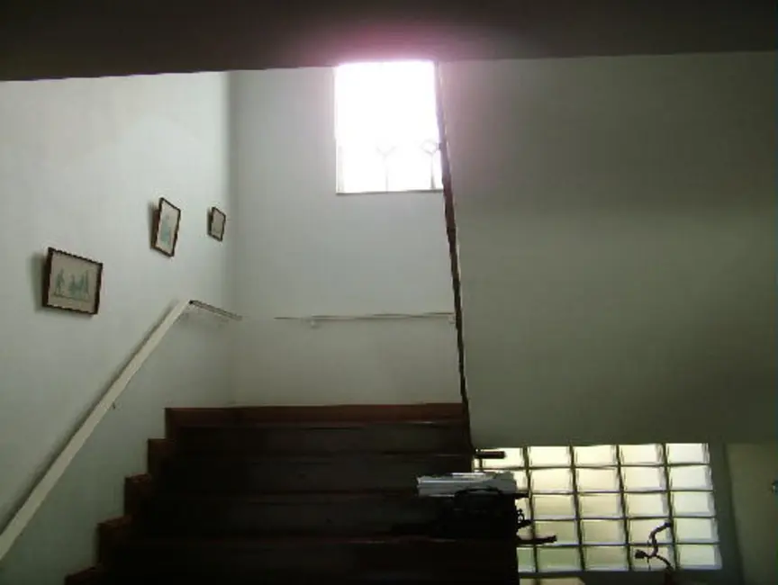 Casa com 5 quartos para alugar, 780m2 em Rio De Janeiro - RJ - imagem 8 Foto 8 de Casa com 5 quartos para alugar, 780m2 em Rio De Janeiro - RJ