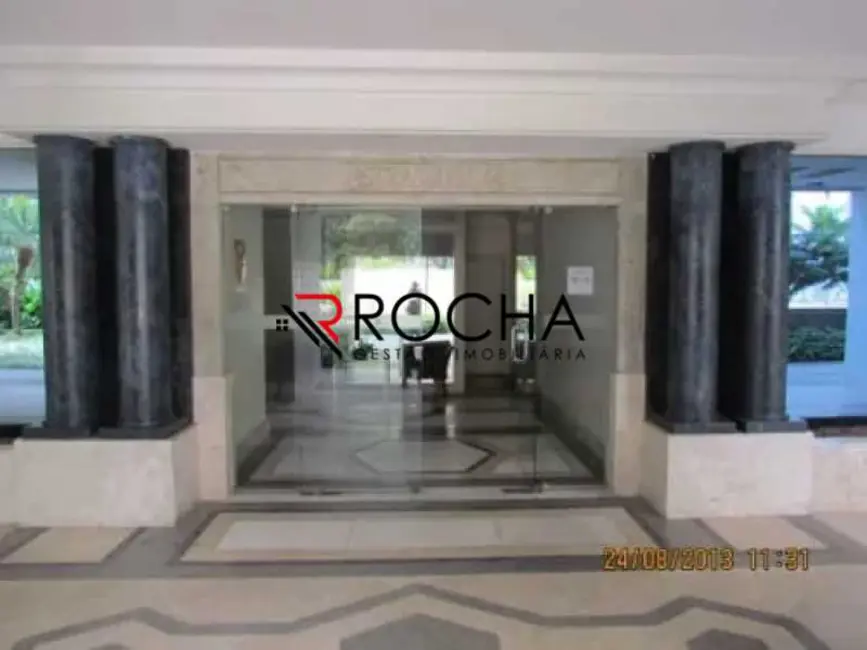 Cobertura com 4 quartos para alugar, 200m2 em Rio De Janeiro - RJ - imagem 3 Foto 3 de Cobertura com 4 quartos para alugar, 200m2 em Rio De Janeiro - RJ