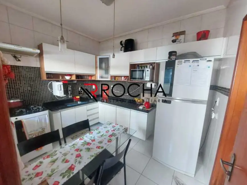 Foto 9 de Casa de Vila com 2 quartos à venda, 68m2 em Rio De Janeiro - RJ