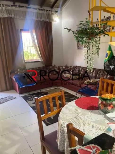Foto 2 de Casa de Condomínio com 2 quartos à venda, 40m2 em Cabo Frio - RJ