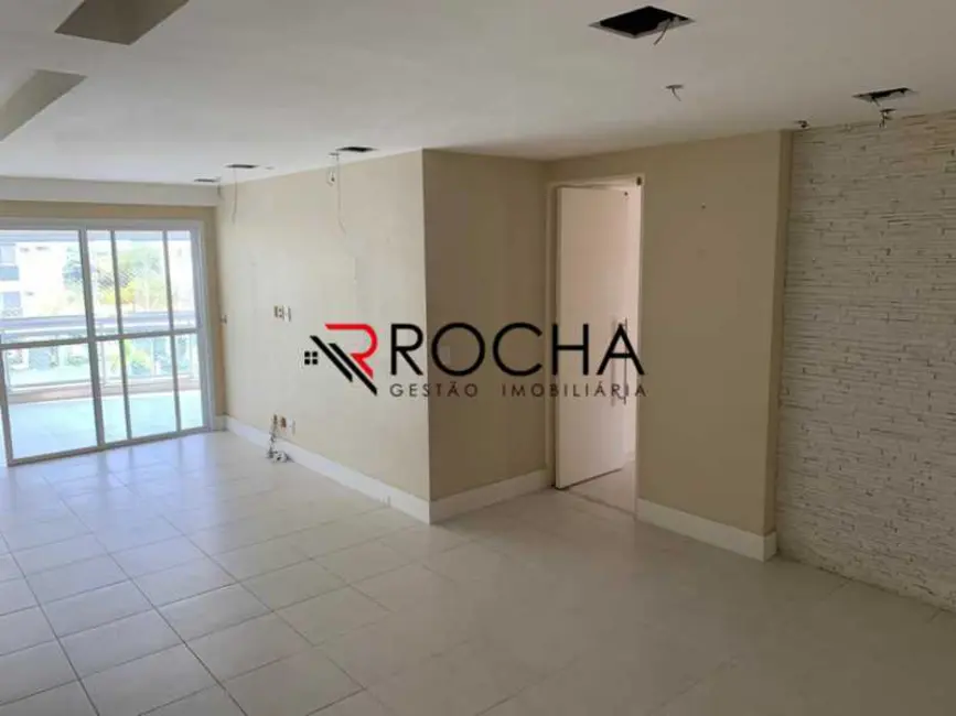 Foto 4 de Apartamento com 3 quartos à venda em Rio De Janeiro - RJ