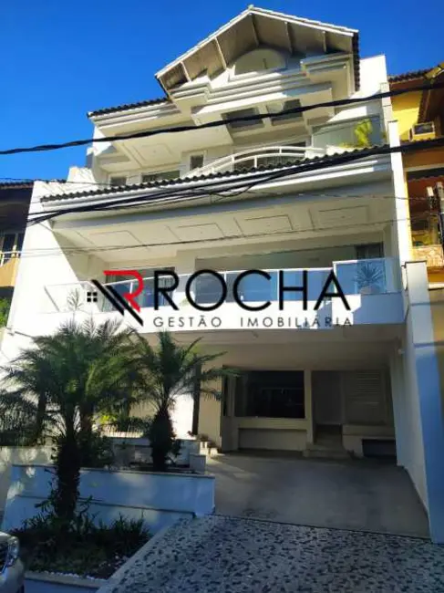 Casa de Condomínio com 4 quartos à venda, 280m2 em Rio De Janeiro - RJ - imagem 2 Foto 2 de Casa de Condomínio com 4 quartos à venda, 280m2 em Rio De Janeiro - RJ