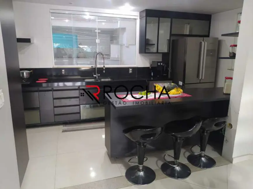 Casa de Condomínio com 4 quartos à venda, 280m2 em Rio De Janeiro - RJ - imagem 7 Foto 7 de Casa de Condomínio com 4 quartos à venda, 280m2 em Rio De Janeiro - RJ