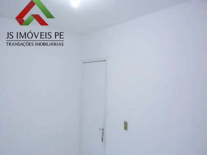 Foto 2 de Apartamento com 2 quartos à venda, 50m2 em Jardim São Paulo, Recife - PE