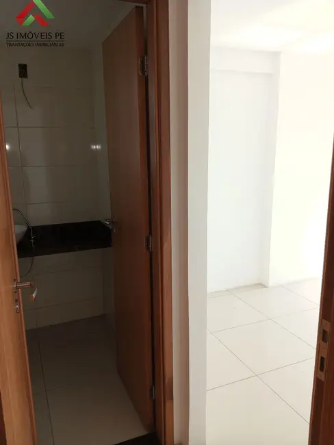 Apartamento com 2 quartos para alugar, 57m2 em Candeias, Jaboatao Dos Guararapes - PE - imagem 9 Foto 9 de Apartamento com 2 quartos para alugar, 57m2 em Candeias, Jaboatao Dos Guararapes - PE
