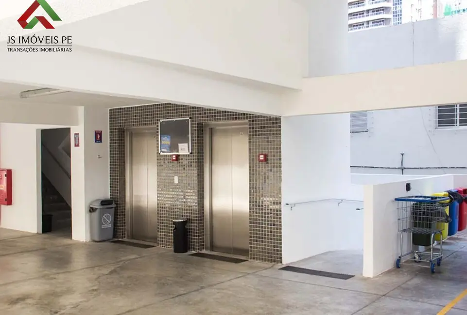 Foto 2 de Apartamento com 1 quarto para alugar, 32m2 em Boa Viagem, Recife - PE