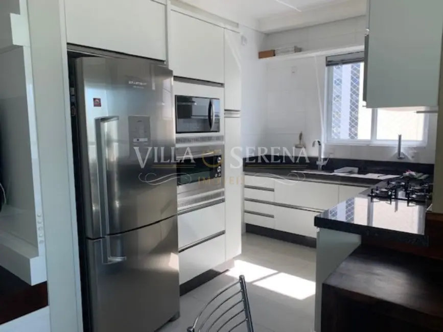 Apartamento com 3 quartos à venda, 114m2 em Centro, Balneario Camboriu - SC - imagem 3 Foto 3 de Apartamento com 3 quartos à venda, 114m2 em Centro, Balneario Camboriu - SC