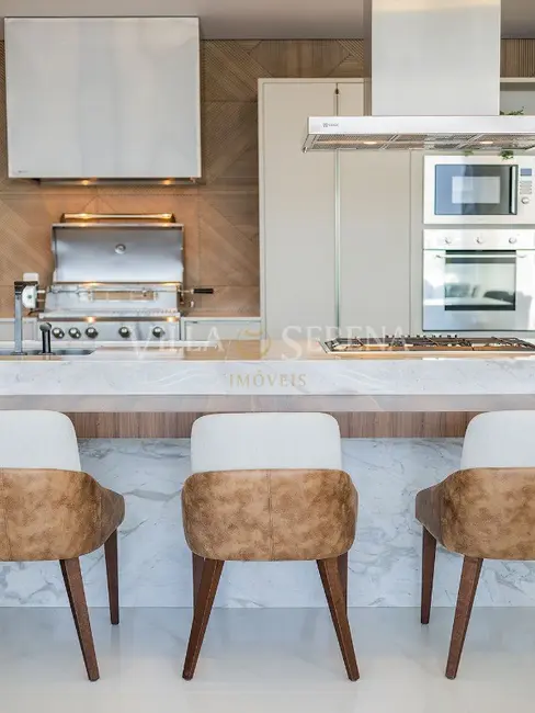 Apartamento com 3 quartos à venda, 139m2 em Centro, Balneario Camboriu - SC - imagem 4 Foto 4 de Apartamento com 3 quartos à venda, 139m2 em Centro, Balneario Camboriu - SC