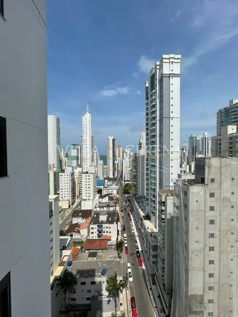 Apartamento com 3 quartos à venda, 130m2 em Centro, Balneario Camboriu - SC - imagem 3 Foto 3 de Apartamento com 3 quartos à venda, 130m2 em Centro, Balneario Camboriu - SC