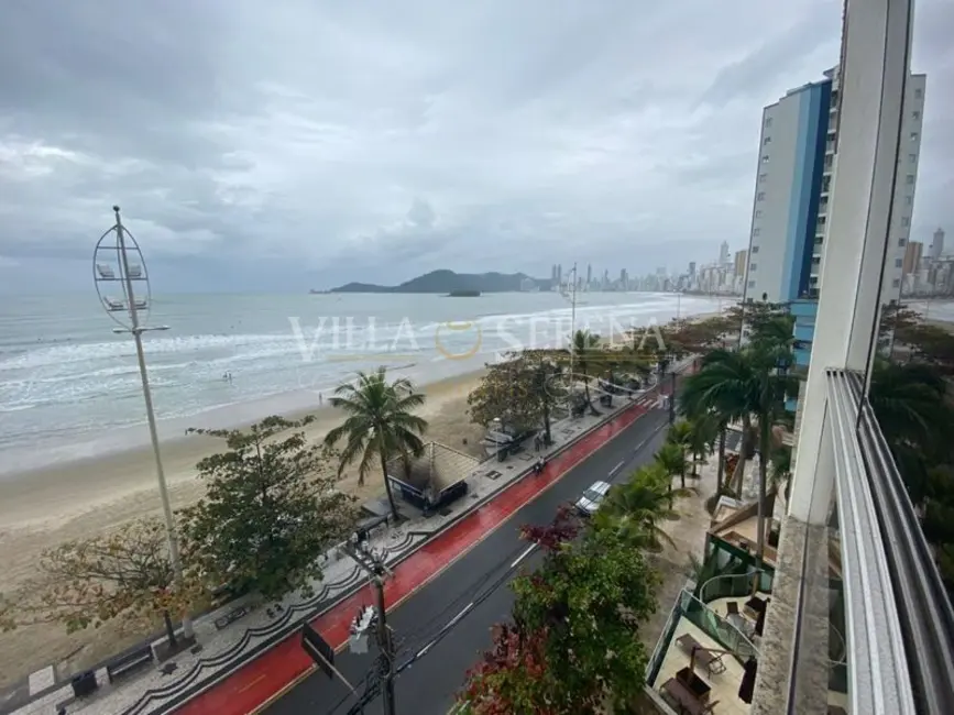 Apartamento com 4 quartos à venda, 209m2 em Centro, Balneario Camboriu - SC - imagem 2 Foto 2 de Apartamento com 4 quartos à venda, 209m2 em Centro, Balneario Camboriu - SC