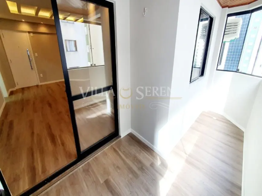 Apartamento com 3 quartos à venda, 121m2 em Centro, Balneario Camboriu - SC - imagem 4 Foto 4 de Apartamento com 3 quartos à venda, 121m2 em Centro, Balneario Camboriu - SC