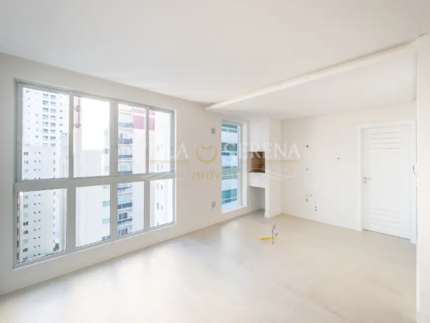 Foto 2 de Apartamento com 3 quartos à venda, 102m2 em Centro, Balneario Camboriu - SC