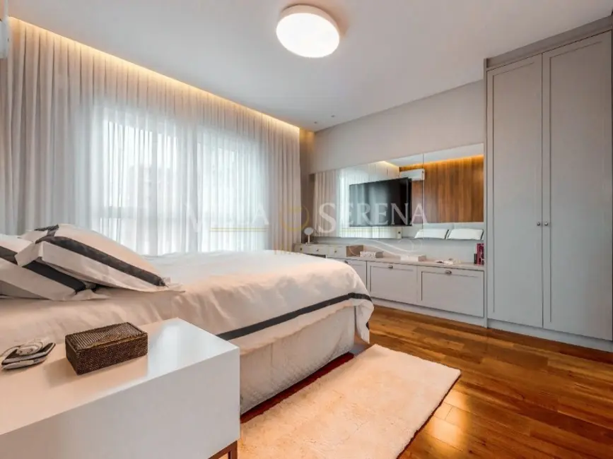 Apartamento com 3 quartos à venda, 174m2 em Centro, Balneario Camboriu - SC - imagem 7 Foto 7 de Apartamento com 3 quartos à venda, 174m2 em Centro, Balneario Camboriu - SC