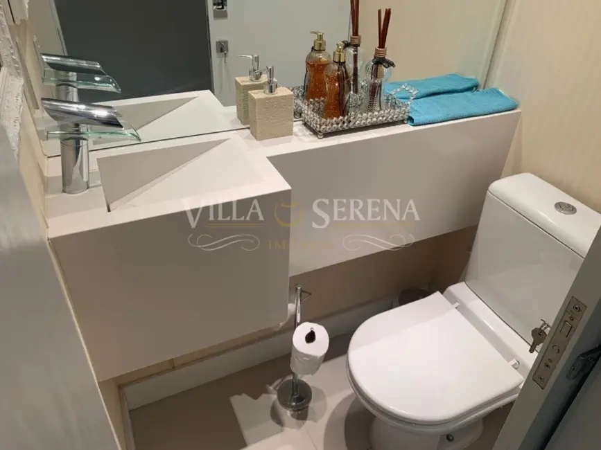 Apartamento com 3 quartos à venda, 130m2 em Centro, Balneario Camboriu - SC - imagem 8 Foto 8 de Apartamento com 3 quartos à venda, 130m2 em Centro, Balneario Camboriu - SC