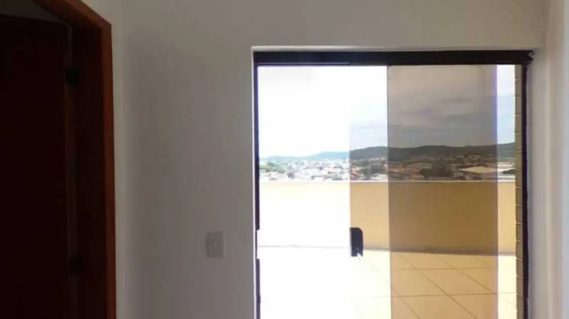 Apartamento com 3 quartos à venda, 190m2 em Centro, Cabo Frio - RJ - imagem 7 Foto 7 de Apartamento com 3 quartos à venda, 190m2 em Centro, Cabo Frio - RJ