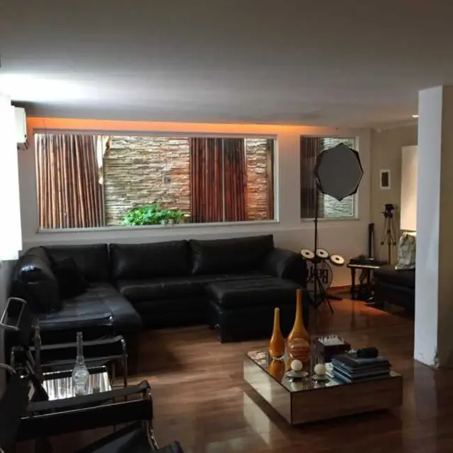 Foto 5 de Casa com 4 quartos à venda, 290m2 em São Francisco, Niteroi - RJ