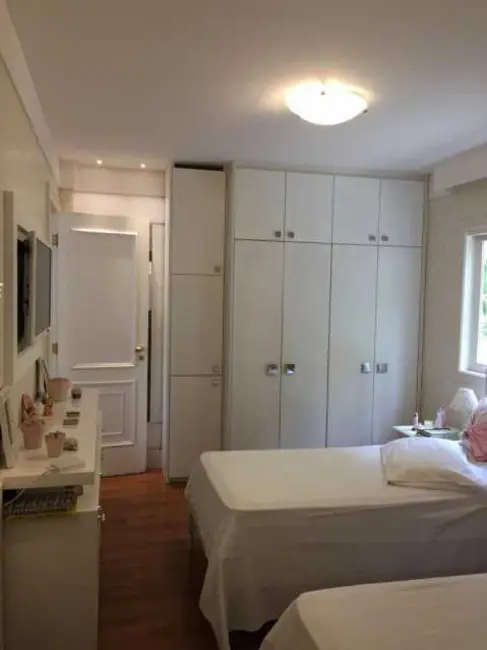 Foto 9 de Casa com 4 quartos à venda, 290m2 em São Francisco, Niteroi - RJ