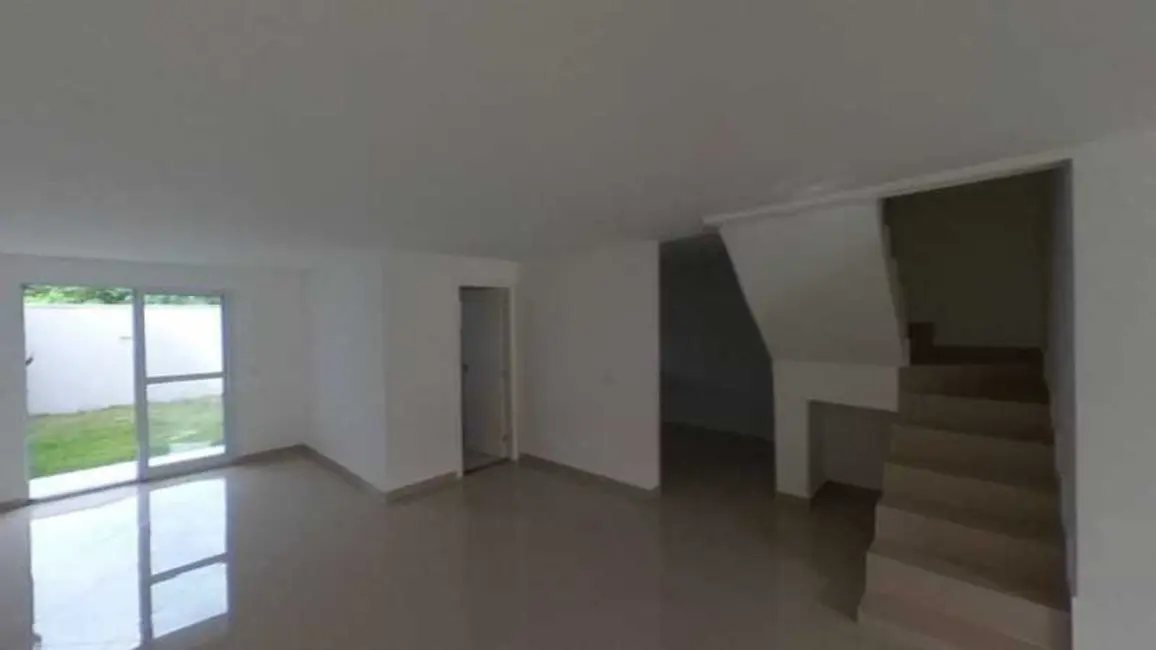 Foto 4 de Casa com 4 quartos à venda, 190m2 em Maravista, Niteroi - RJ