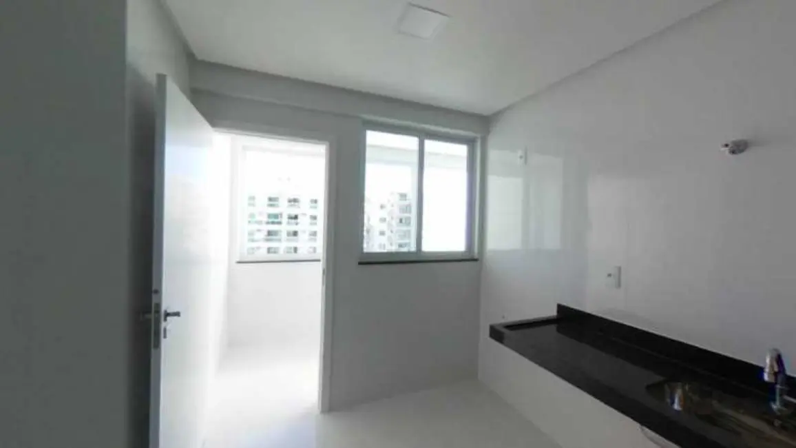Foto 7 de Apartamento com 3 quartos à venda, 220m2 em Braga, Cabo Frio - RJ