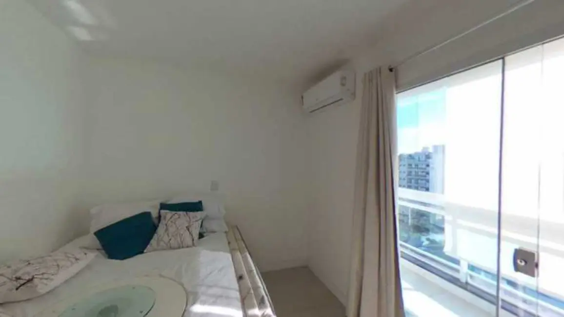 Foto 9 de Apartamento com 3 quartos à venda, 195m2 em Braga, Cabo Frio - RJ