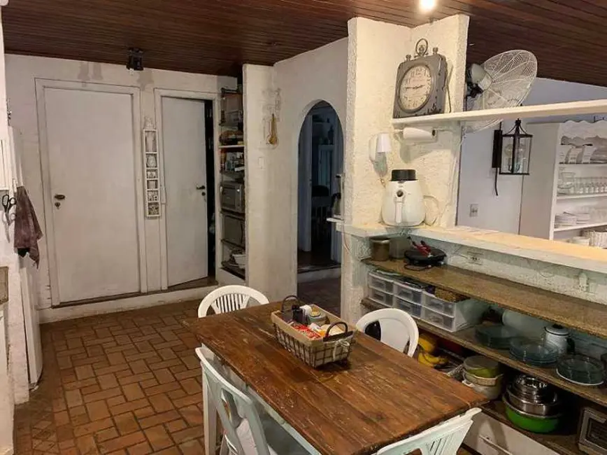 Foto 8 de Casa com 5 quartos à venda, 220m2 em Itaipu, Niteroi - RJ