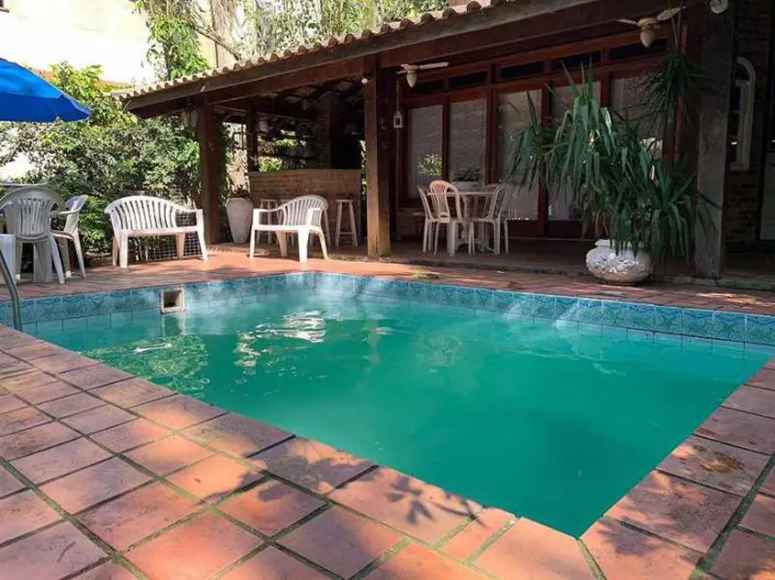 Foto 9 de Casa com 5 quartos à venda, 220m2 em Itaipu, Niteroi - RJ