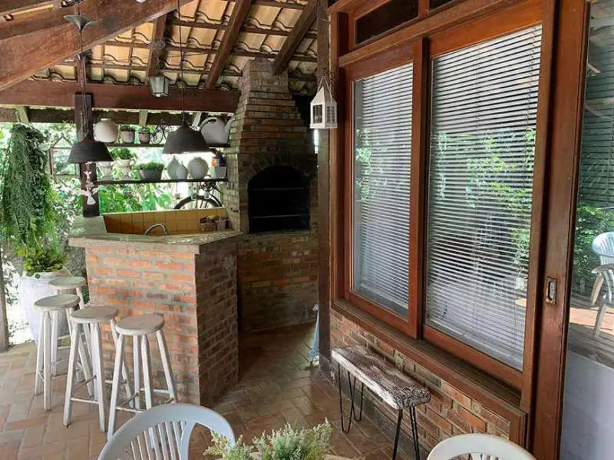 Foto 7 de Casa com 5 quartos à venda, 220m2 em Itaipu, Niteroi - RJ