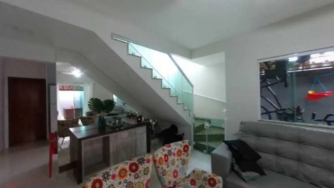 Foto 2 de Casa com 4 quartos à venda, 101m2 em Palmeiras, Cabo Frio - RJ