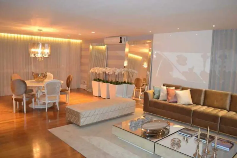 Foto 8 de Casa de Condomínio com 5 quartos à venda, 680m2 em Camboinhas, Niteroi - RJ