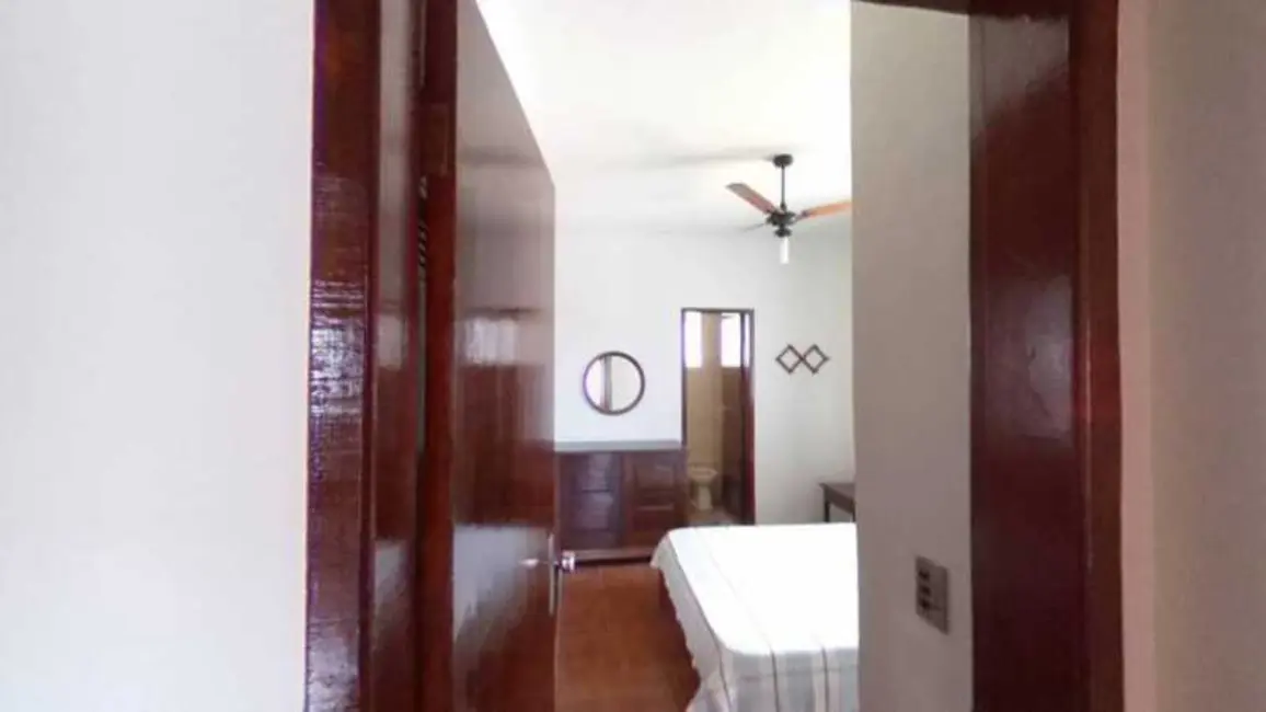 Foto 3 de Apartamento com 3 quartos à venda, 100m2 em Cabo Frio - RJ
