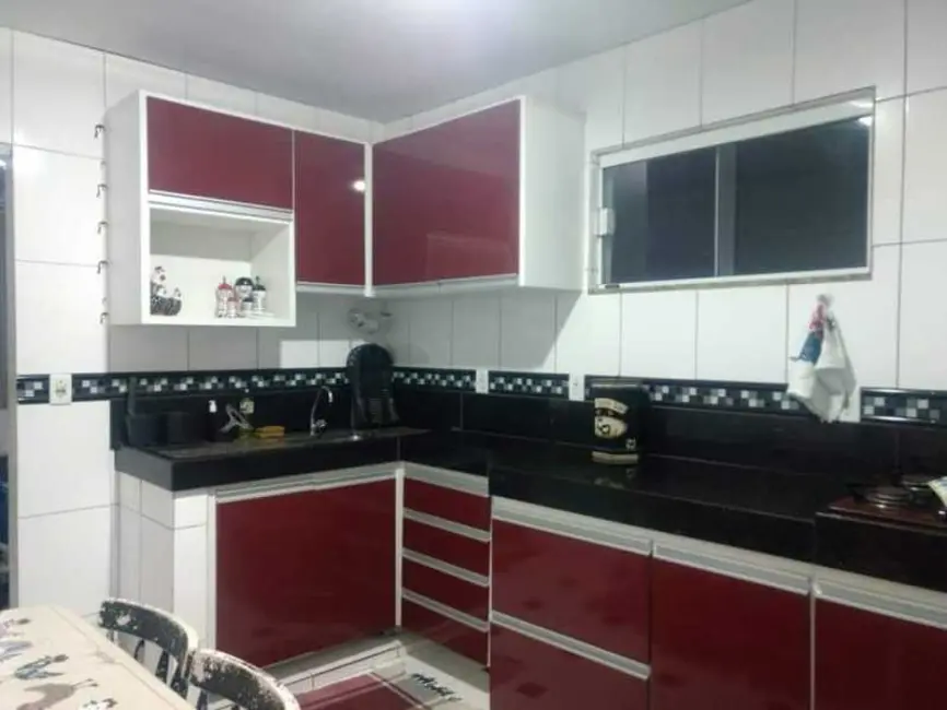Casa com 2 quartos para alugar em Foguete, Cabo Frio - RJ - imagem 5 Foto 5 de Casa com 2 quartos para alugar em Foguete, Cabo Frio - RJ