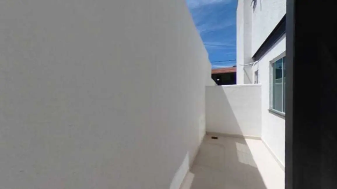 Foto 6 de Apartamento com 2 quartos à venda, 65m2 em Jardim Olinda, Cabo Frio - RJ