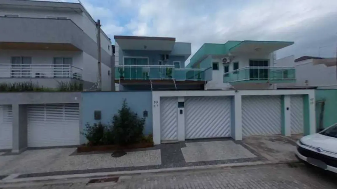 Foto 1 de Casa com 3 quartos à venda, 130m2 em Cabo Frio - RJ